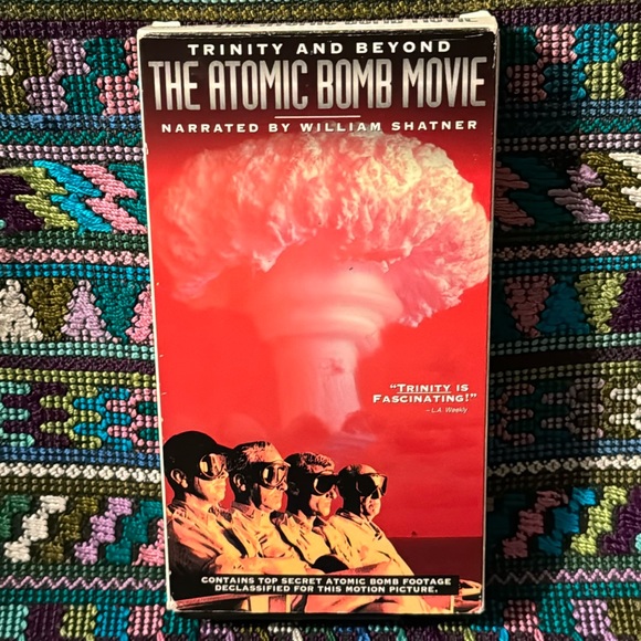 ๐ผ THE ATOMIC BOMB MOVIE ๐ฟ VHS _good condition. Tested & Approved! Documentary - Picture 1 of 9